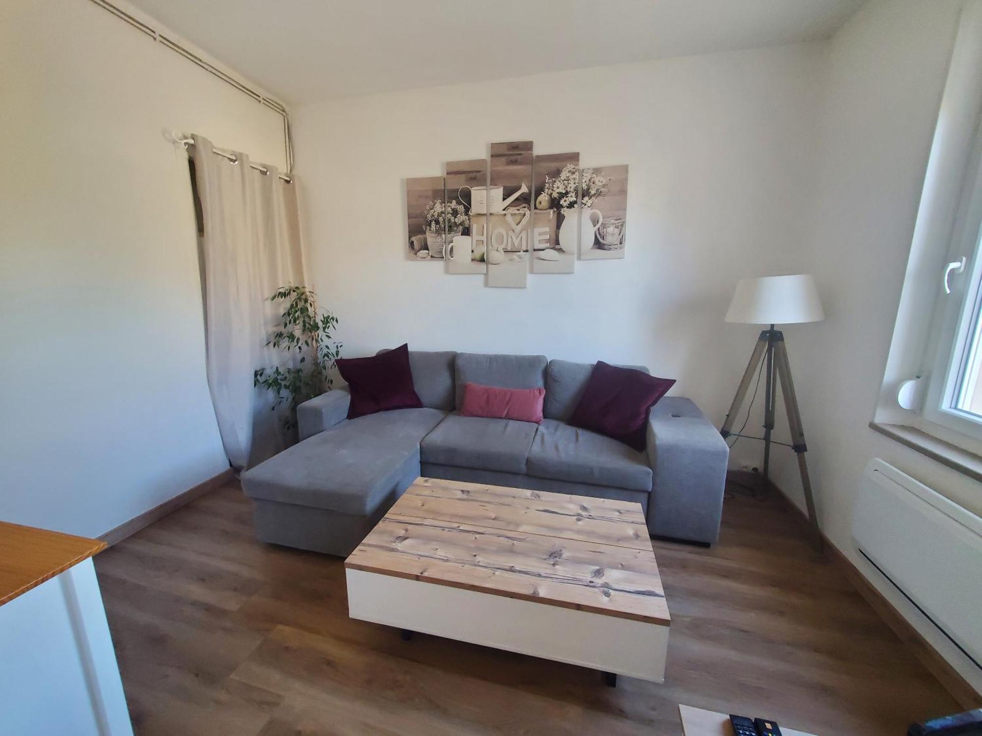 Appartement Lumineux En Centre-Ville Neuves-Maisons Bagian luar foto