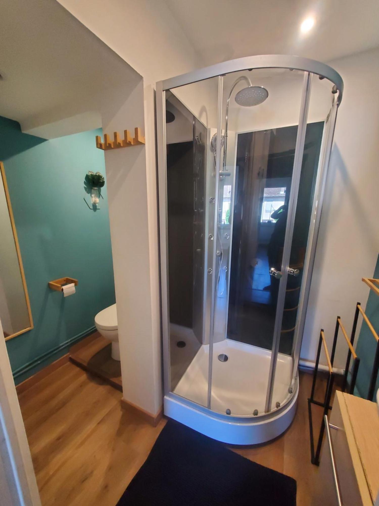 Appartement Lumineux En Centre-Ville Neuves-Maisons Bagian luar foto
